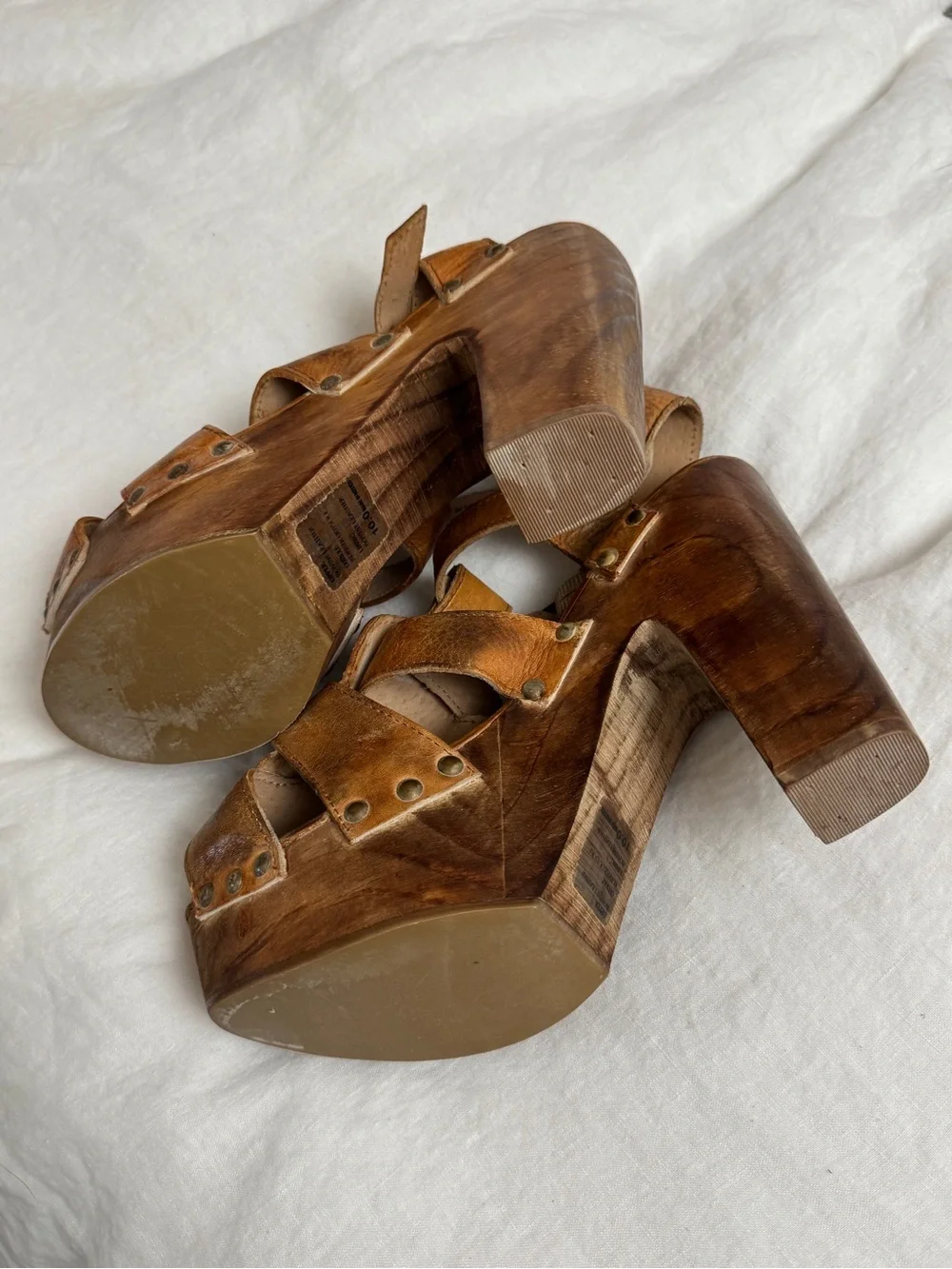 Bed|Stu Leather Wooden Platform Clog Heels Sandals Size 10 Y2K Boho Festival